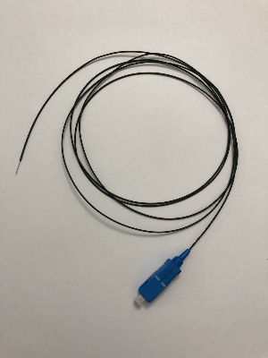 پیگتیل فیبرنوری رنگی  SM SC/UPC 0.9mm 1.5M G.657A1 CC 1 CORE